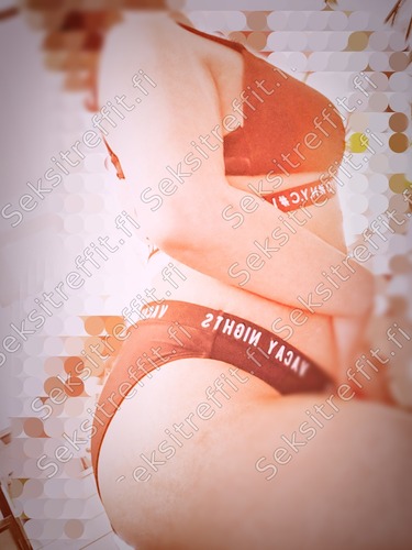 Lily2244 