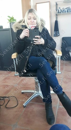 Justblond50 